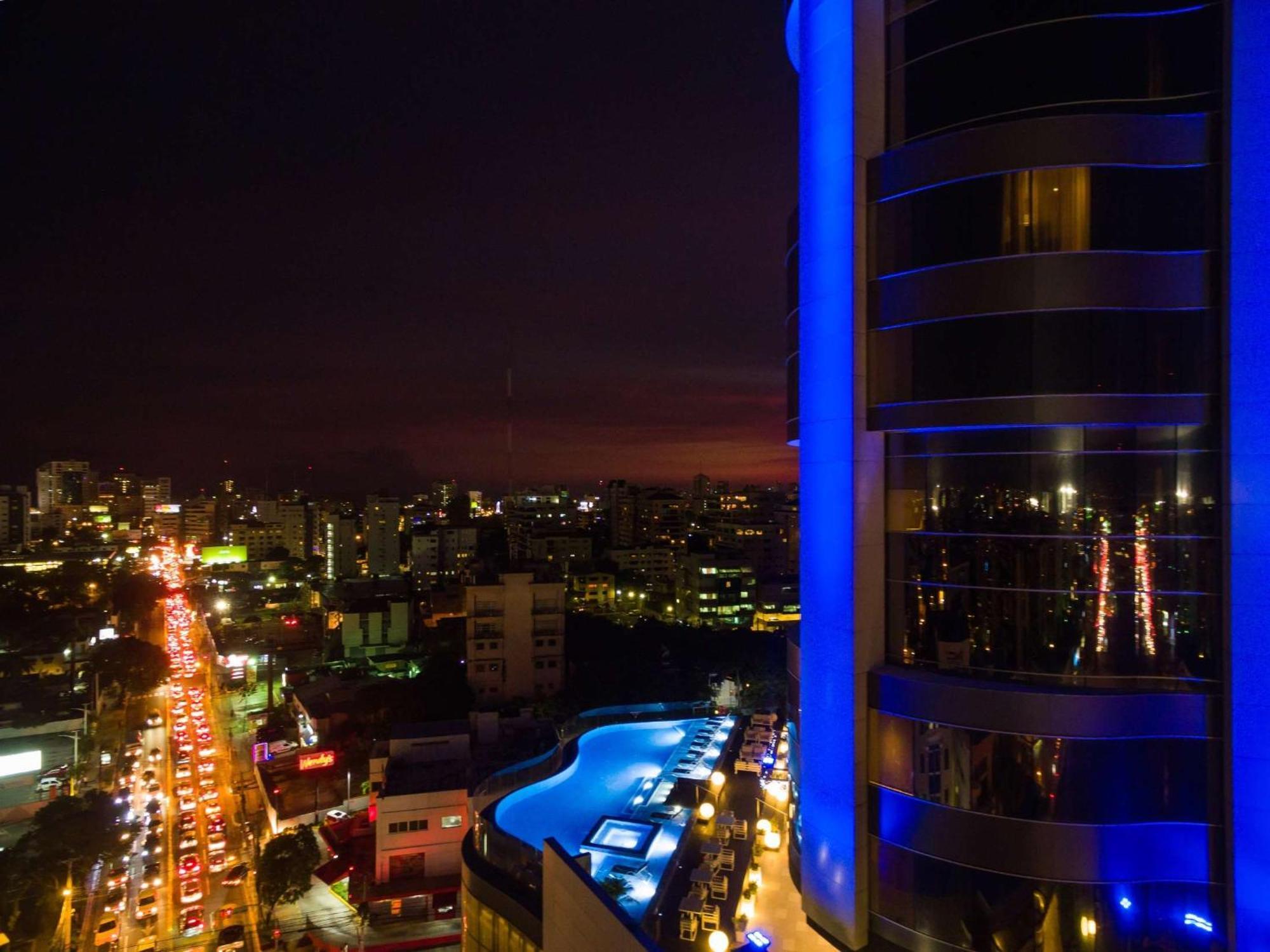 Embassy Suites By Hilton Santo Domingo Exterior photo